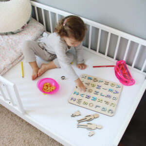 Puzzle Drewniane Alfabet - Tablica z Literami dla dzieci